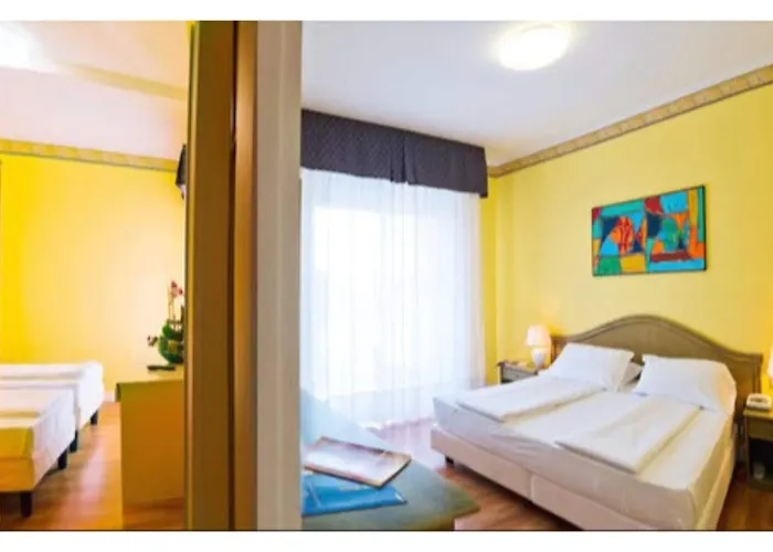 Hotel Grand Esplanada 4*