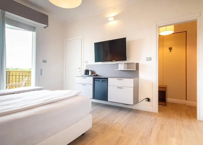 Hotel Grand Esplanada 4*