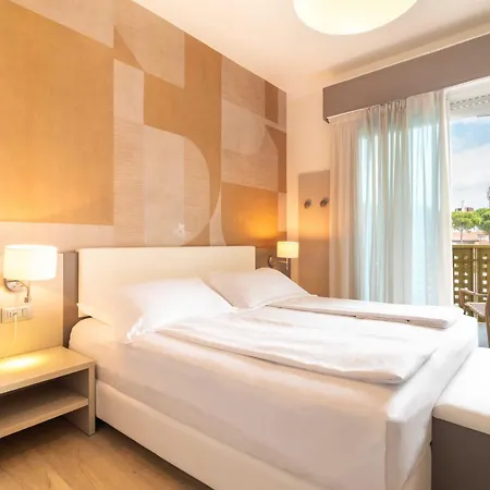 Grand Esplanada Hotell 4*