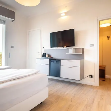 Hotell Grand Esplanada 4*