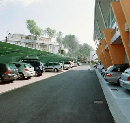 Szálloda Grand Esplanada 4*