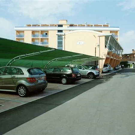 Grand Esplanada Szálloda