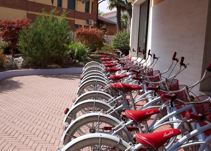 Grand Esplanada Hotel 4*